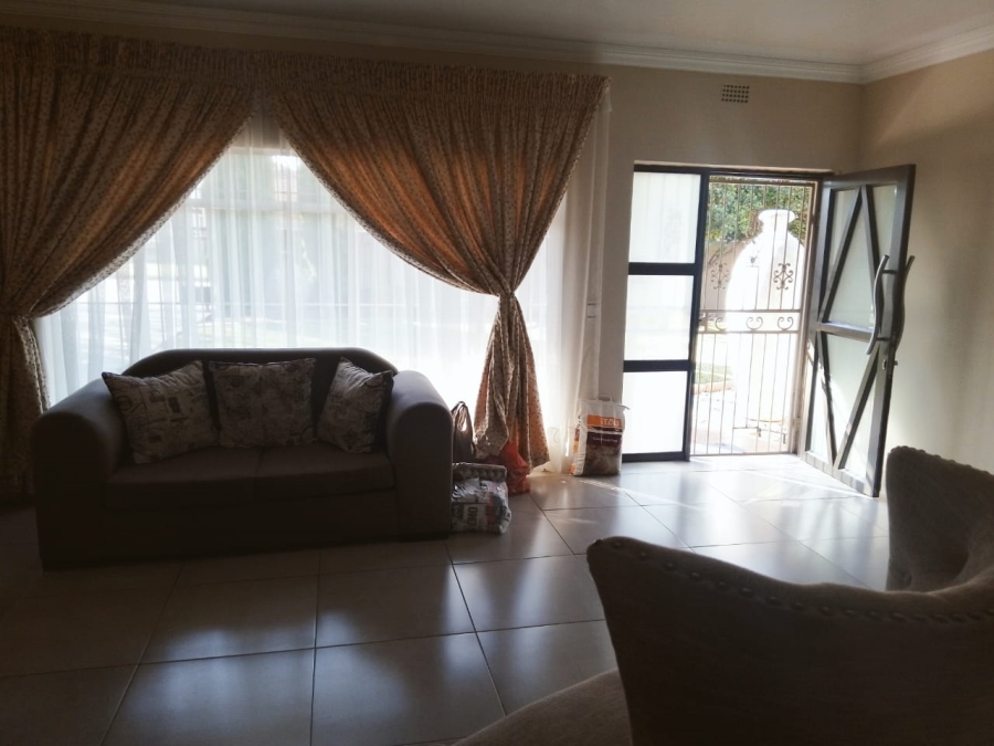 3 Bedroom Property for Sale in Riebeeckstad Free State